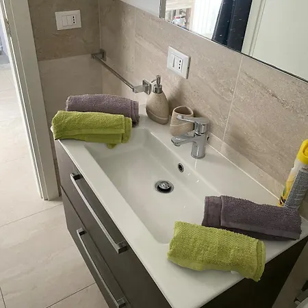Apartamento La Terrazza Di Marco Near The Station Livorno