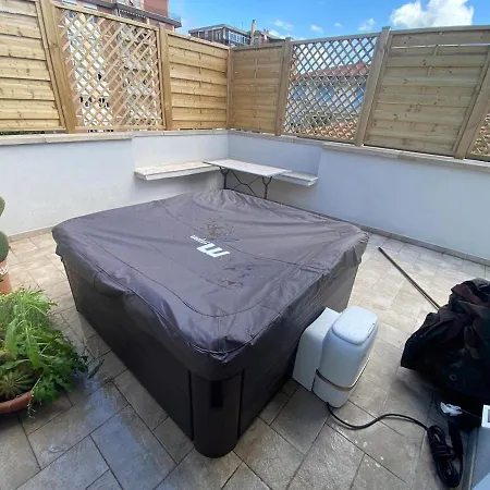 La Terrazza Di Marco Near The Station Appartement